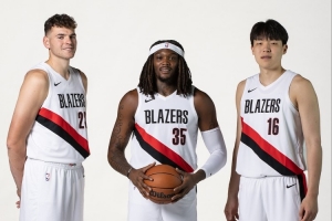 今天都没啥表现!克林根半场4分3板1助&罗威4分3板2助 - 资讯配图