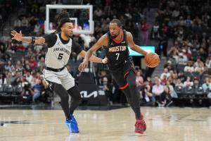 同区内战惨败~火箭排名跌到西部第四 今日没比赛的森林狼升至第三 - 资讯配图