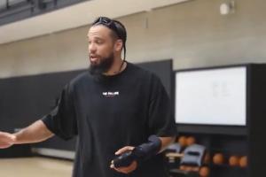 狄龙:小卡油盐不进还打爆了我 于是我转防哈登 因为他只走左路 - 资讯配图