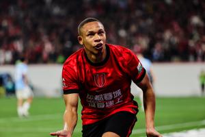 韦林顿确诊上唇部贯通伤；11、21牙半脱位；上颌前牙区牙槽骨骨折 - 资讯配图