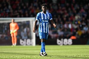 去年要价1亿镑!22岁巴莱巴身价跌至5500万欧,本赛季28场0球0助 - 资讯配图