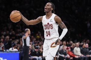 哈登大赞基翁·埃利斯：太出色了 他防守端的表现真正影响了比赛 - 资讯配图