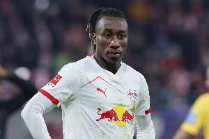 至少1亿欧！图片报：顶级豪门青睐扬·迪奥曼德因他愿干脏活累活 - 资讯配图