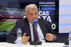 拉波尔塔：哈维被丰特利用分裂巴萨球迷；我们原本已商定梅西回归 - 资讯配图