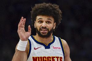 客战雷霆！阿德尔曼：穆雷很强硬 正在尽一切努力出战比赛 - 资讯配图