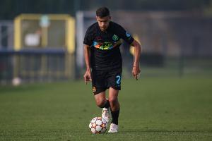 官方：国米外租中场卡尔博尼完成右膝韧带手术，将开始康复训练 - 资讯配图