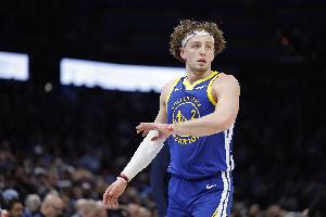 三分比罚球准！波杰姆斯基三分6中4&罚球4中0 拿到14分8板4助2断 - 资讯配图