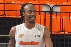 麦考尔完整参加了广东的赛前训练 有望对阵新疆完成广东队首秀 - 资讯配图