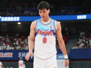 媒体人：西尔扎提受伤很遗憾 他的活力&拼劲&防守是新疆一大亮点 - 资讯配图