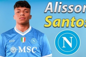 买断费1500万欧!罗马诺:那不勒斯想买断23岁前锋阿利松·桑托斯 - 资讯配图