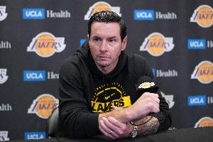 雷迪克谈现代NBA防守：不再死记硬背战术 更多是概念性阅读比赛 - 资讯配图