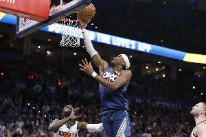 亚历山大：掘金下半场几乎都包夹我 所以关键时刻我必须快速出手 - 资讯配图