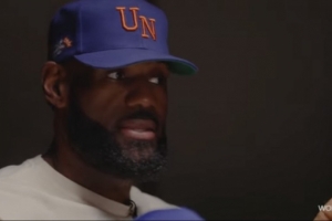 詹姆斯：我们球员希望判罚标准一致 每晚不同裁判说的都不一样 - 资讯配图