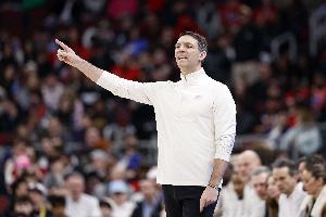 戴格诺特：我们和掘金每次交手都打得很激烈 过程节奏强度都不同 - 资讯配图