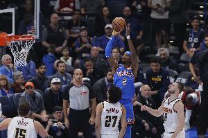 ⚡亚历山大连续126场20+ 触摸尘封63年的NBA历史纪录! - 资讯配图