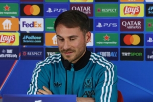 麦卡:欧冠是梦想但世界杯年为什么不能卫冕 续约谈判一事不着急 - 资讯配图