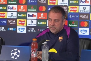 弗里克：我执教拜仁和巴萨进球都很多，但防守是全队的事情 - 资讯配图