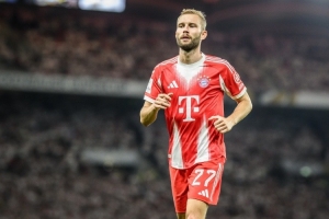 埃贝尔：拜仁与莱默尔的续约谈判停滞，目前双方想法尚未达成共识 - 资讯配图