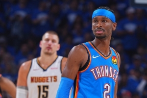 约基奇谈亚历山大20+纪录:连续10场就很难了 更别说是120场了 - 资讯配图