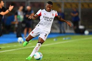 米体:赛前被人视为弱点,埃斯图皮尼安希望通过德比进球重获青睐 - 资讯配图