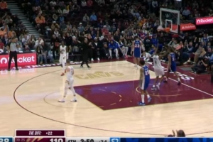 能传能扣！莫布里妙传梅里尔得分&反抢挂筐暴扣 - 资讯配图