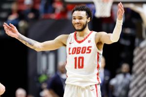 直播吧:小豪斯已经与北控队会合备战第二阶段比赛 - 资讯配图