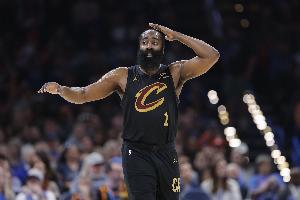 生涯29000+分&命中3000+记三分！哈登成NBA历史唯一 - 资讯配图