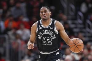 美记：前马刺20号秀布兰纳姆签约G联盟球队克利夫兰剑客队 - 资讯配图