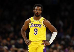 迎战森林狼！湖记：湖人从南湾湖人召回布朗尼、克内克特和蒂耶罗 - 资讯配图