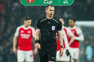 官方:班克斯将执法联赛杯决赛阿森纳vs曼城 - 资讯配图