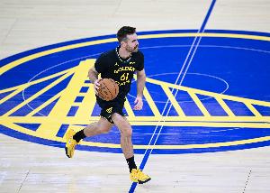 斯潘塞：勇士现在正处于赛季的关键时刻 要为了生存而奋力拼搏 - 资讯配图