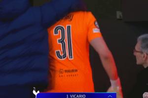 电讯报：金斯基被换下时 图多尔甚至没看一眼 这算什么执教方式？ - 资讯配图