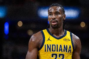 打得可以了！内史密斯22中10空砍29分4板3助1帽 - 资讯配图