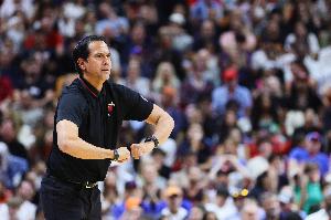 斯波：想设计些暂停后的战术给阿德巴约得分 又怕干扰比赛的节奏 - 资讯配图