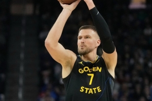 替补这么给力依然难救主！勇士板凳席合砍65分 三人各17分！ - 资讯配图