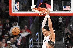 卢:尼德豪泽说回归后要变得更好 看到他受伤让人难受 - 资讯配图