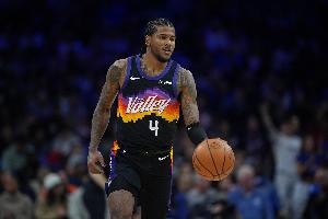 首节14分&次节2分!杰伦·格林半场13中6&三分7中2拿16分4板2助 - 资讯配图