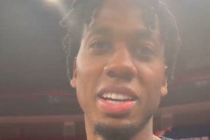 怀特塞德：阿德巴约一直是干劲十足的球员 不惊讶他砍83分 - 资讯配图