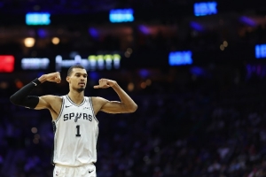 米勒：唯一能影响文班的就是伤病 好在马刺是负荷管理的发明者 - 资讯配图