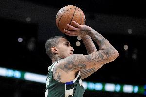 万分先生里程碑！库兹马生涯总得分突破10000大关 - 资讯配图