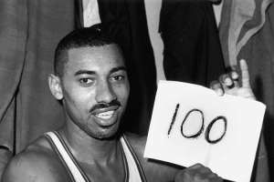 阿德巴约刷分？张伯伦的百分之夜也是比赛毫无悬念 全队疯狂喂球 - 资讯配图