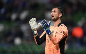 德媒：乌尔赖希或与拜仁续约一年，决定权在球员+球员并不反对 - 资讯配图