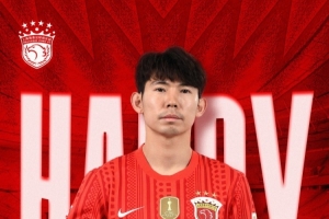 今天是海港一线队球员杨世元的生日,让我们祝他生日快乐! - 资讯配图