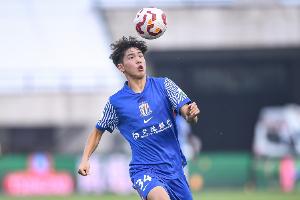 刘诚宇在盐城超名单中 记者：球员本人和申花俱乐部都不知情 - 资讯配图