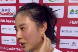 世资赛开门红！赛后被问及是否想念以前的队友 王思雨感慨万千 - 资讯配图