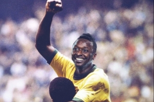 俱乐部官方认证！在获得队友称赞后，瓦伦西亚将萨迪克P成贝利 - 资讯配图