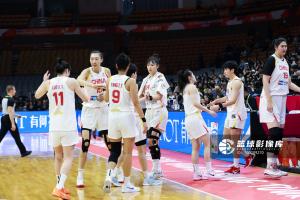 三座大山！李月汝20分钟内轰21+11 韩旭14+4+3 张子宇8中6砍12分 - 资讯配图