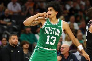 迪伦·哈珀谈哥哥砍22分:我不会生他的气 但必须装出生气的样子 - 资讯配图