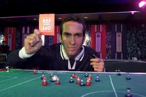 迪卡尼奥：拜仁是欧冠夺冠四大热门之一，每个赛季都在变得更成熟 - 资讯配图