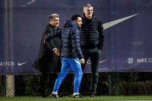 拉波尔塔团队成员：哈维的很多话都是谎言，当初他自己想离开巴萨 - 资讯配图